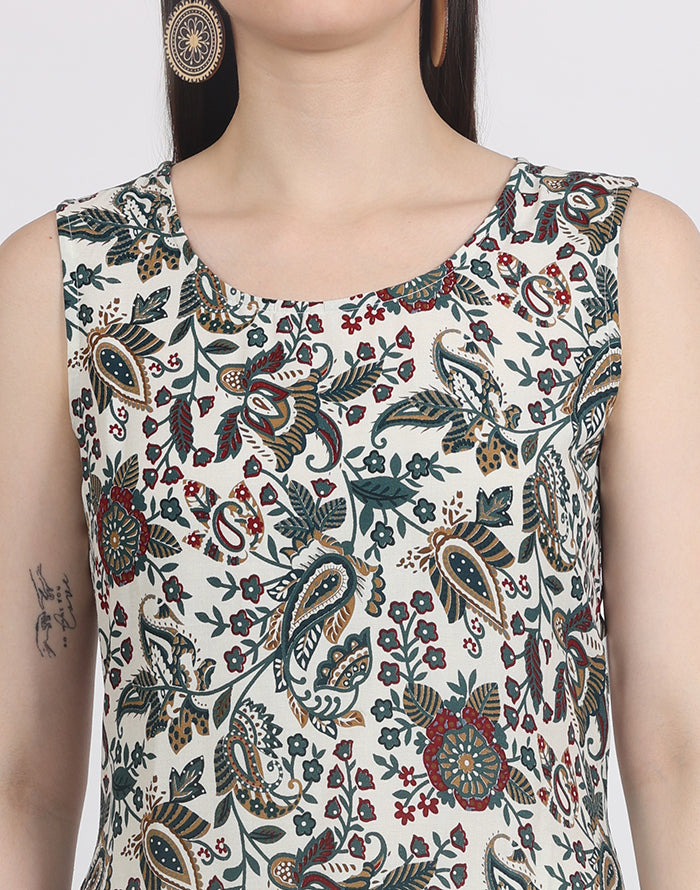 White Sleeveless Floral Kurti